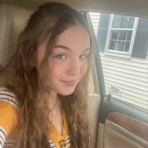 Meet your Posher, Teagan